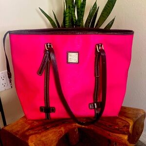Dooney and Bourke Tote Bag- SOLD